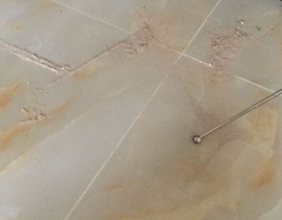 泸州瓷砖空鼓维修公司分享粘合剂选择不当在瓷砖铺贴过程中可能导致以下问题