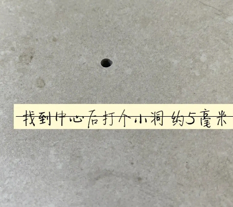 泸州瓷砖空鼓维修公司专业解答在瓷砖铺贴过程中，如果砂料搅拌不均匀，将会带来以下问题